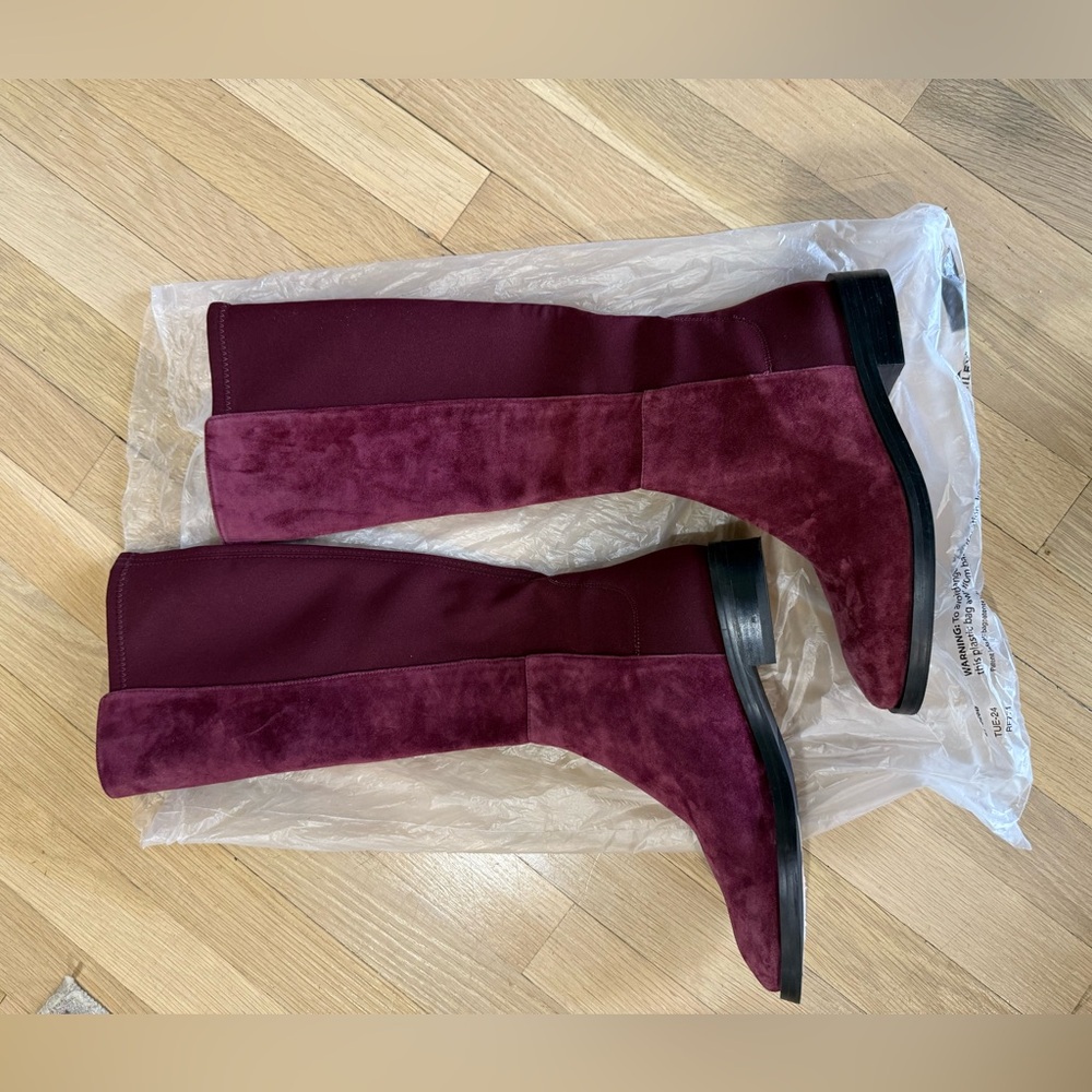 NEW Stuart Weitzman Burgandy Knee High Suede Boots, size 5.5
